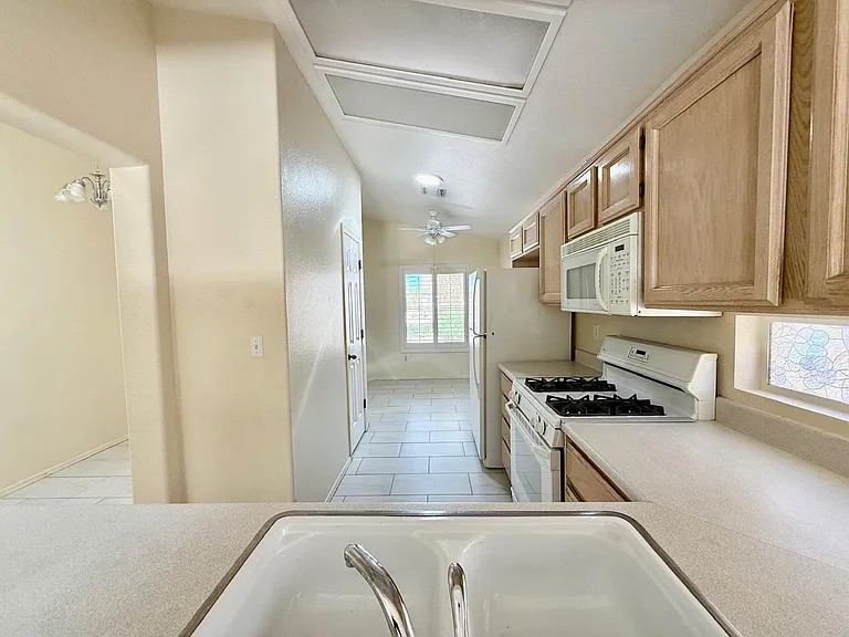 495 Edgefield Ridge Pl — Photo 45