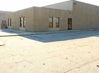 3019 Airpark Dr N, Flint, MI 48507