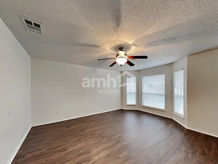 8551 Western Meadows Dr — Photo 15