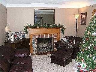 2nd image of 4151 Elmhurst Rd