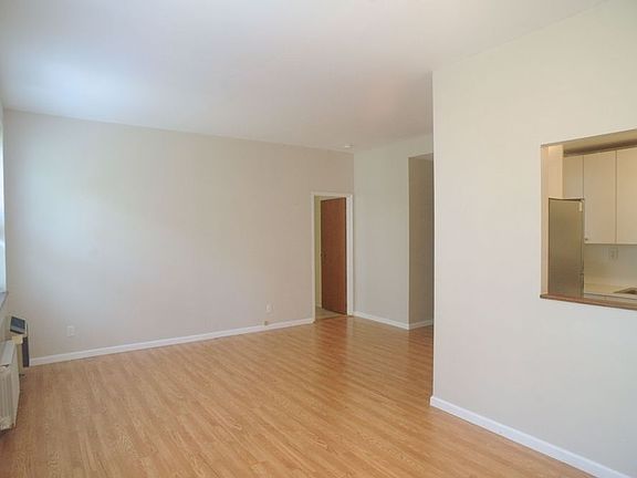 2nd image of 649 Warren St APT 1C