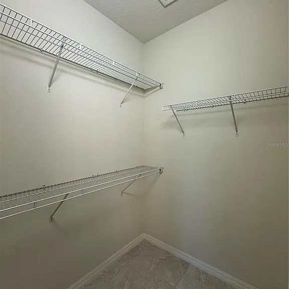 527 Piazza Point — Photo 40