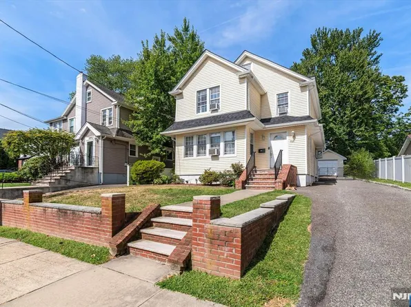 388 Hickory St, Teaneck, NJ 07666