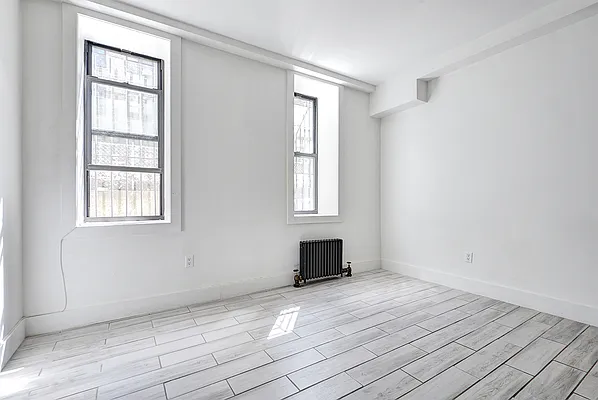 Rented by Executive Towers  | media 13