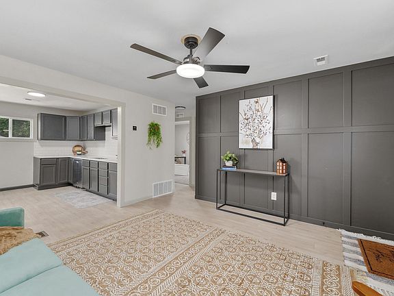 5th image of 4668 S Laclede Ave