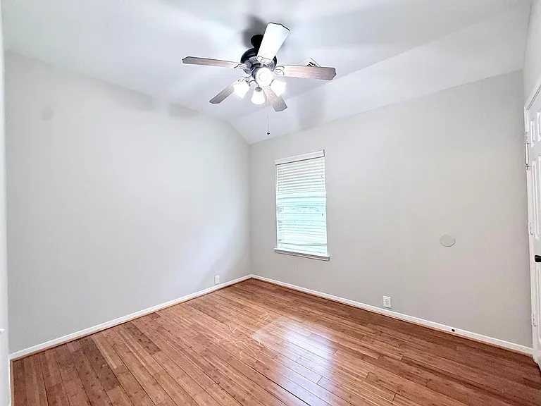 9006 Sundown Dr — Photo 25