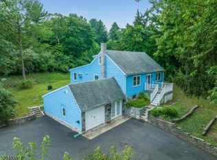 289 Mountain Rd, Lebanon, NJ 08833