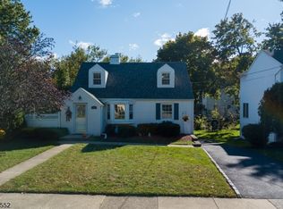 327 Stevens Ave, Ridgewood, NJ 07450