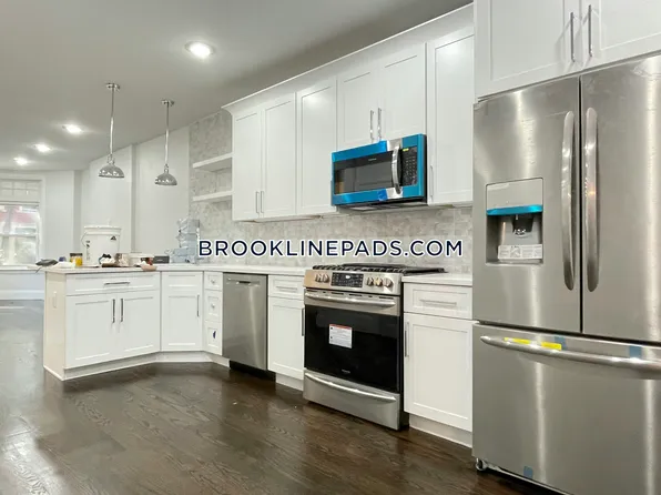 7 Strathmore Rd, Brookline, MA