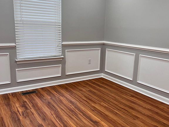 3rd image of 11304 Kings Crest Ct