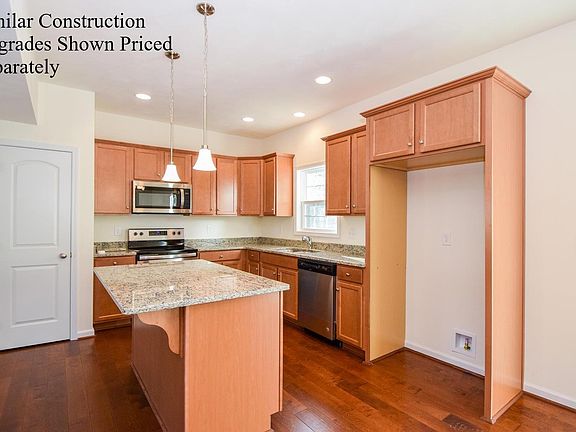 2nd image of 4288 Faircrest Ln