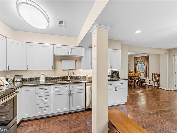 5th image of 1258 Guildford Rd