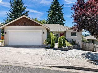 1525 Samuel Dr, Cottage Grove, OR 97424