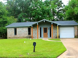 1905 C W Webb Rd, Gautier, MS 39553