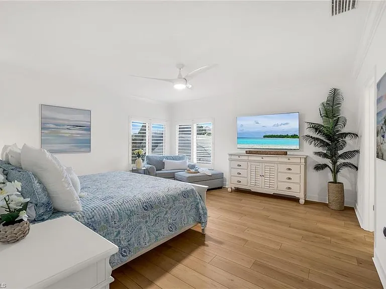 790 Willowbrook Dr #305 — Photo 9