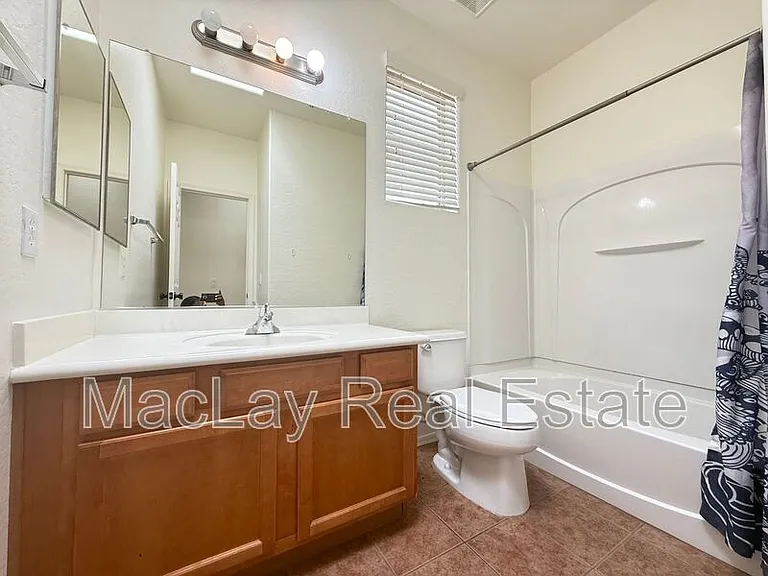 8311 S 23rd Pl — Photo 23