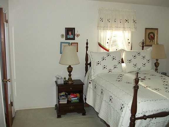 3rd image of 38 Highland Dr