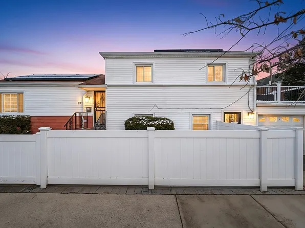 1305 E 100th St, Brooklyn, NY 11236