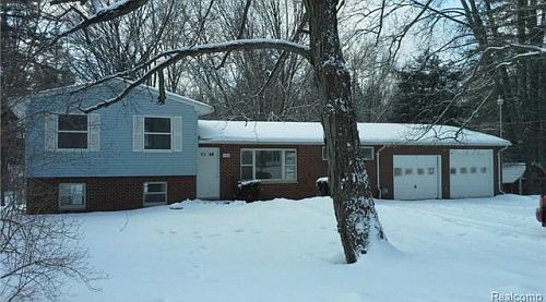 1st image of 11860 Four Lakes Dr