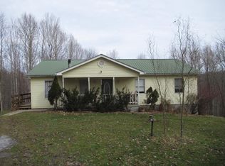 575 Buckeye Rd, Renick, WV 24966