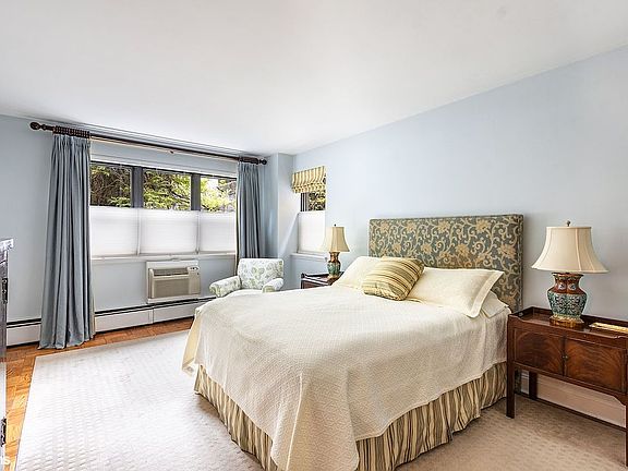 5th image of 120 E 81st St APT 2B