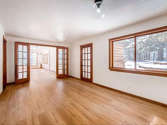 5th image of 7089 Magnolia Dr