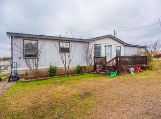 196 Mercedes Ln, Kyle, TX 78640