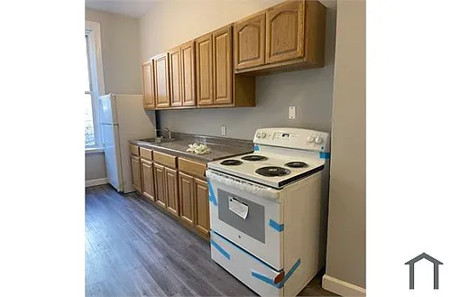 1047 Clay Ave #1 Photo 1