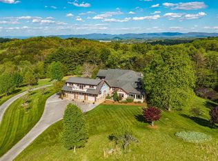 320 Carrsbrook Dr, Staunton, VA 24401