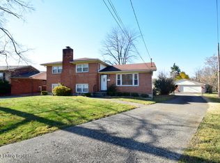 5510 Maco Ln, Louisville, KY 40219