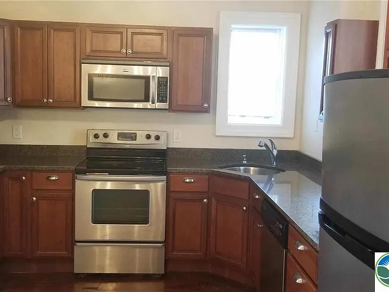 27 N 2nd St #2 — Photo 14