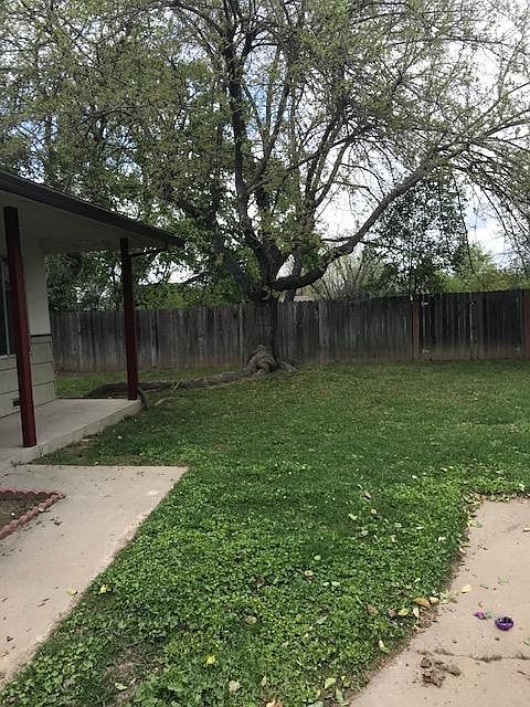 1st image of 4933 Oak Leaf Ave