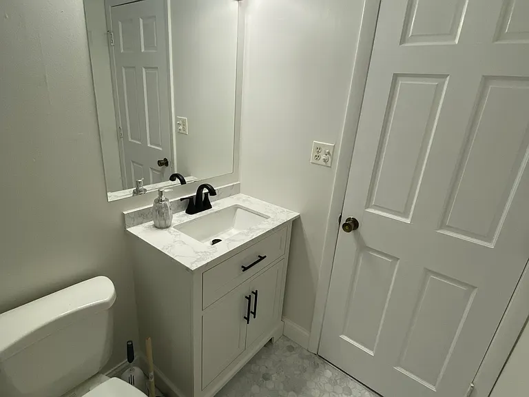 914 Van Buren Ct — Photo 21