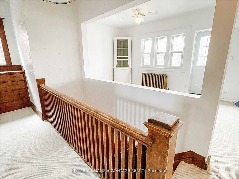 98 Woodycrest Ave #UPPER — Photo 5