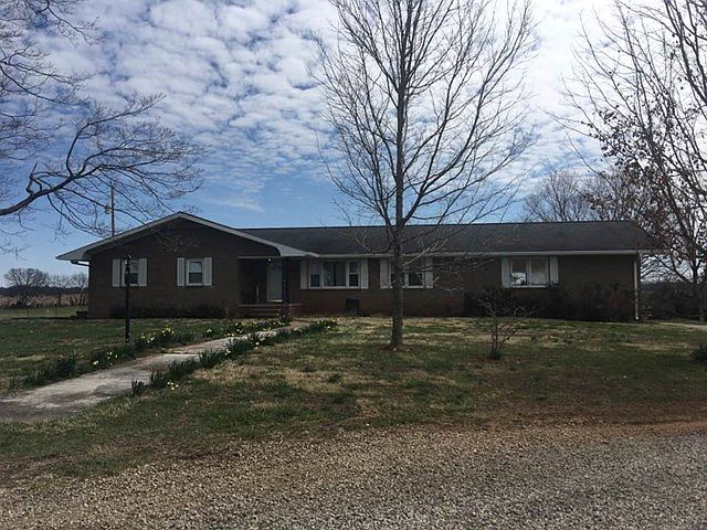 2nd image of 1560 Clarksville Rd