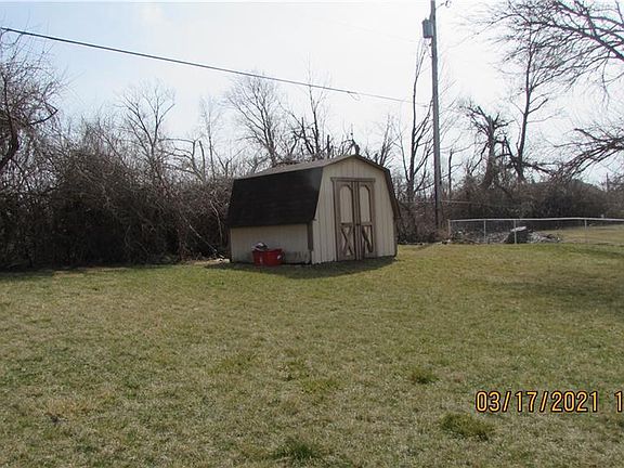 4th image of 5230 Greencroft Dr