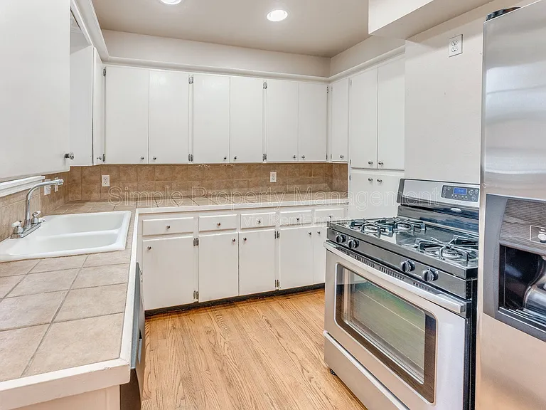2605 NW 24th St — Photo 9