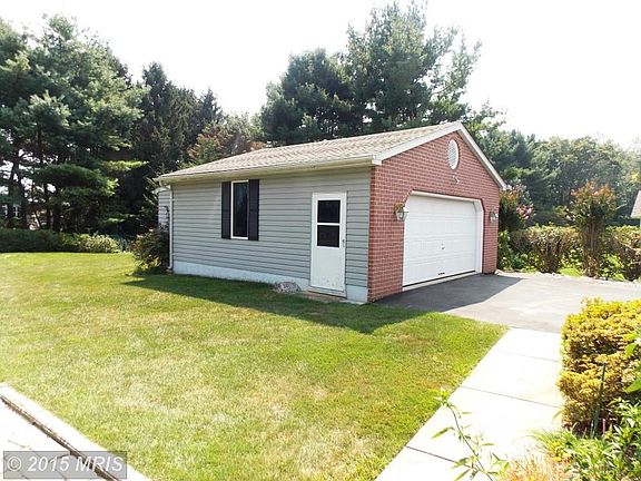 Two Car Detached Garage