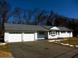 5 Cloud St, Enfield, CT 06082