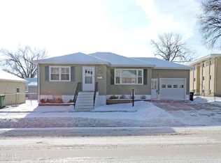 1215 E Boulevard Ave, Bismarck, ND 58501