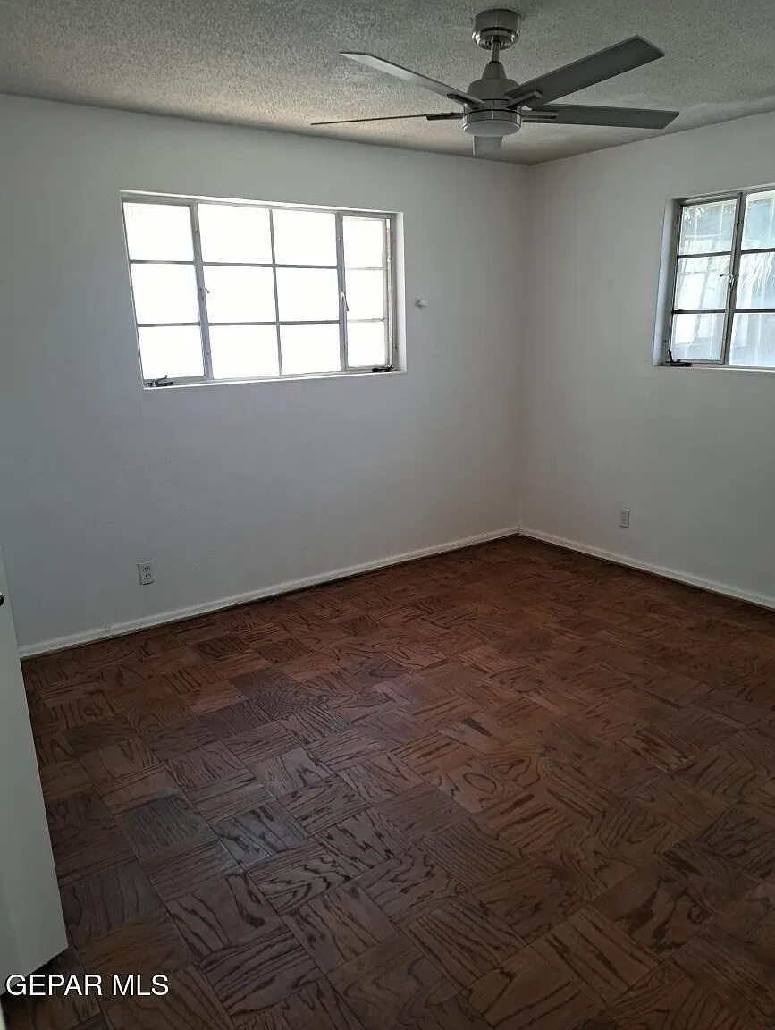 2 bed, 2.0 bath, 1447 sqft, $1,400 — Photo 3