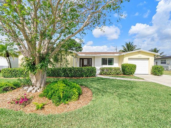 5th image of 1557 NW 65th Avenue