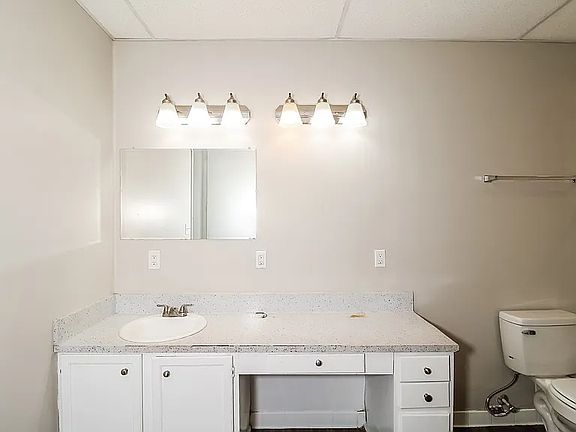 3rd image of 1136 Lown Dr