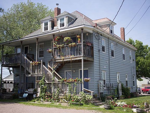 5th image of 63 Lakeside Ave Floor 1