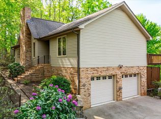 120 Packs Mountain Ridge Rd, Taylors, SC 29687