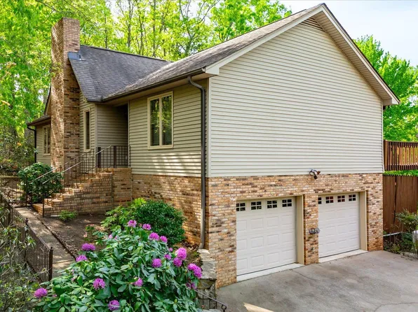 120 Packs Mountain Ridge Rd, Taylors, SC 29687