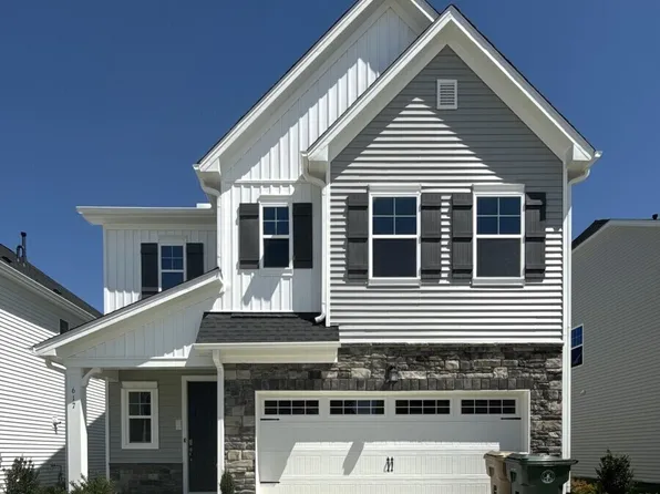 617 Emerald Bay Cir, Raleigh, NC 27610