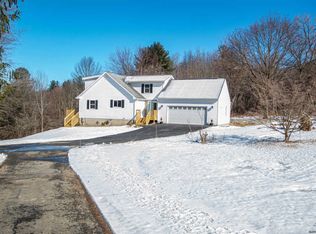 157 Glenmont Rd, Glenmont, NY 12077