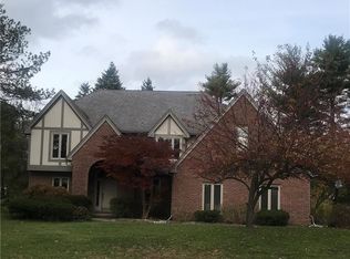 4958 Hunters Green Dr, Toledo, OH 43623