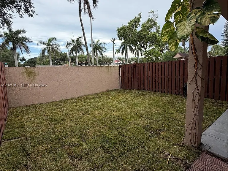11201 SW 88th St #102A — Photo 11